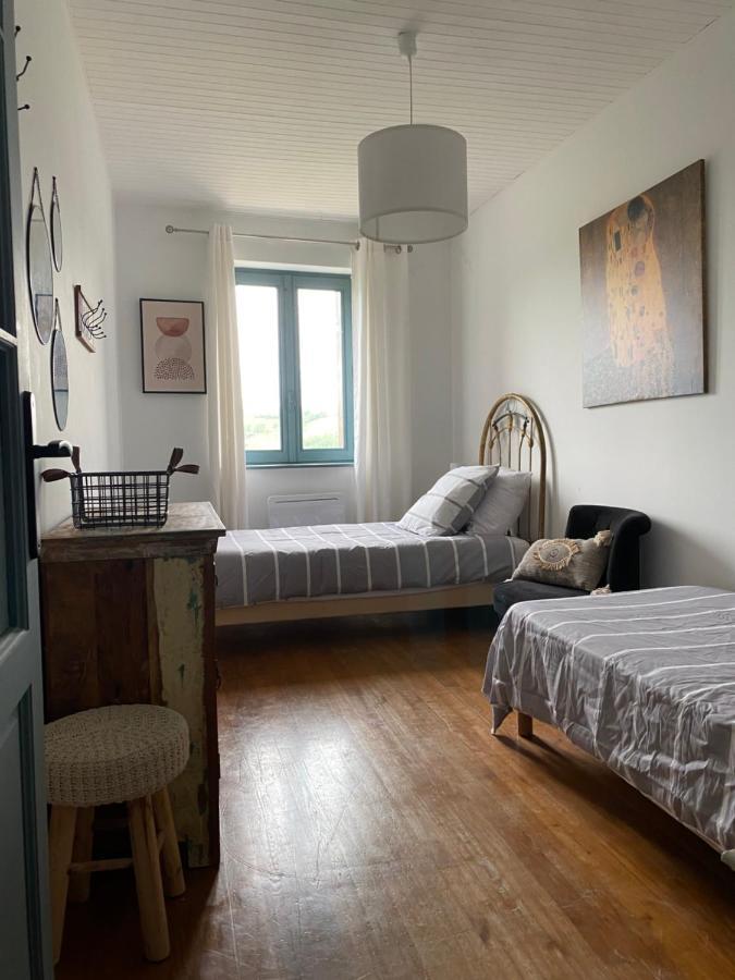 Courzieu Maison Sur Cour מראה חיצוני תמונה