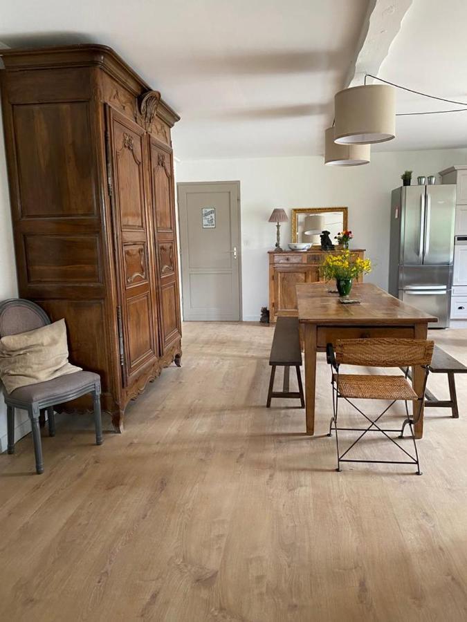 Courzieu Maison Sur Cour מראה חיצוני תמונה